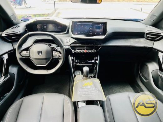 PEUGEOT 2008 - foto 8