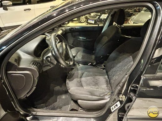 PEUGEOT 206 - foto 4