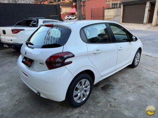 PEUGEOT 208 - foto 6