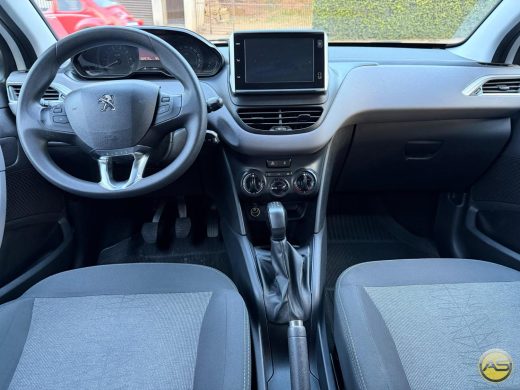 PEUGEOT 208 - foto 7