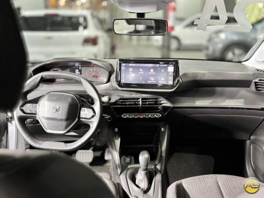 PEUGEOT 208 - foto 5