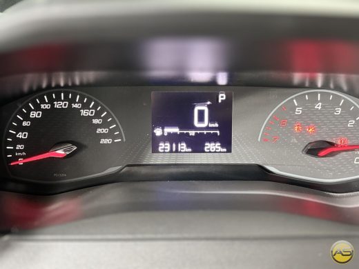PEUGEOT 208 - foto 6