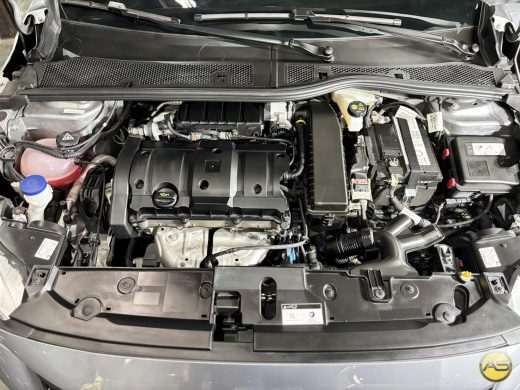 PEUGEOT 208 - foto 7