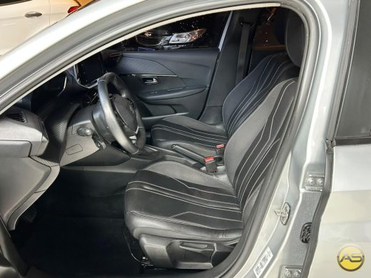 PEUGEOT 208 - foto 4