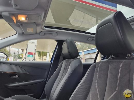 PEUGEOT 208 - foto 7