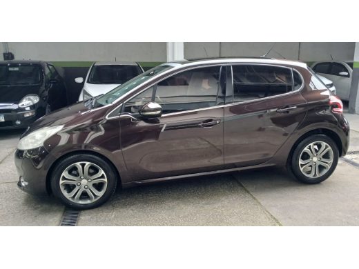 PEUGEOT 208 - foto 7