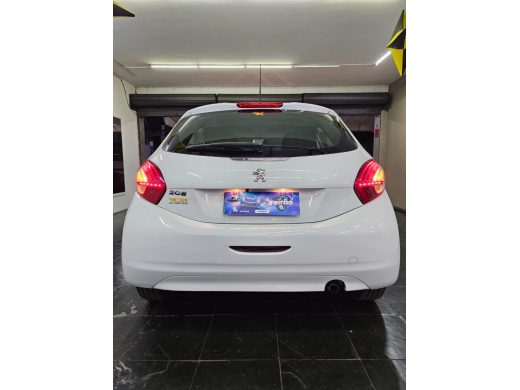 PEUGEOT 208 - foto 6