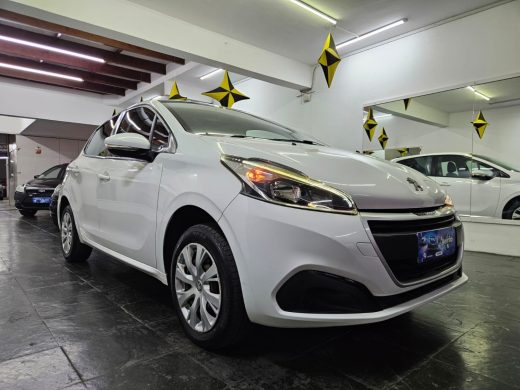 PEUGEOT 208 - foto 3
