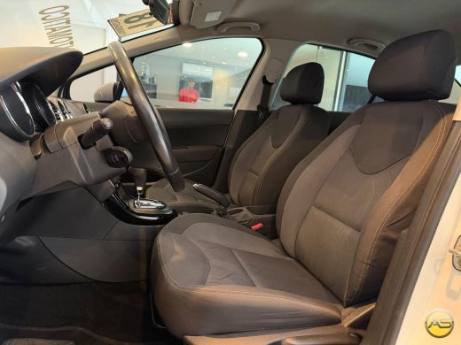 PEUGEOT 408 - foto 2