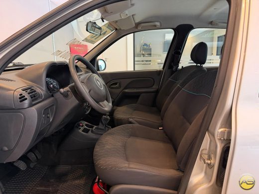 RENAULT Clio - foto 5