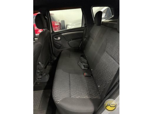 RENAULT Duster - foto 9