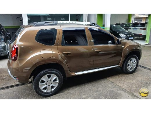 RENAULT Duster - foto 8