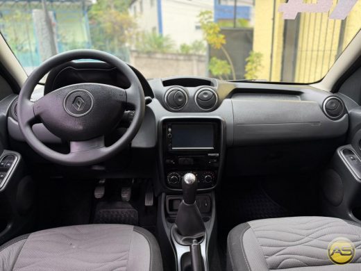 RENAULT Duster - foto 5