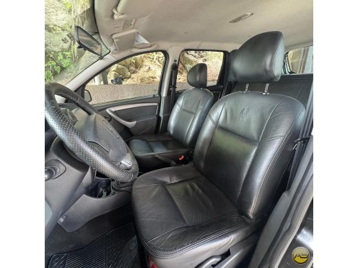 RENAULT Duster - foto 8
