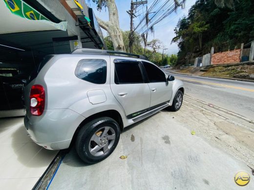 RENAULT Duster - foto 3
