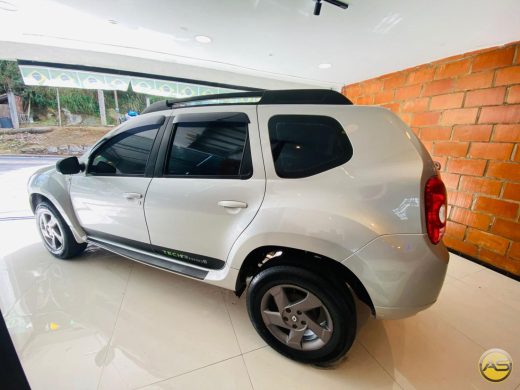 RENAULT Duster - foto 6