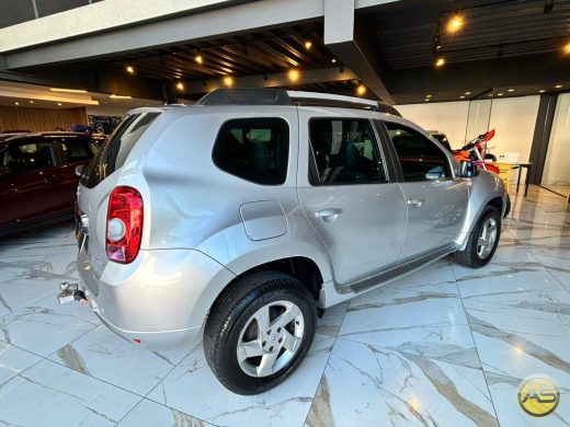 RENAULT Duster - foto 6