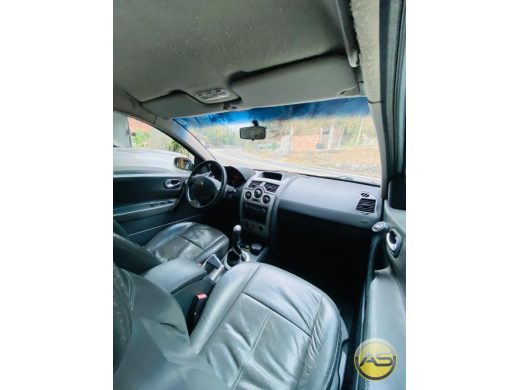RENAULT Mégane - foto 8