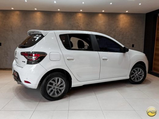 RENAULT Sandero - foto 4