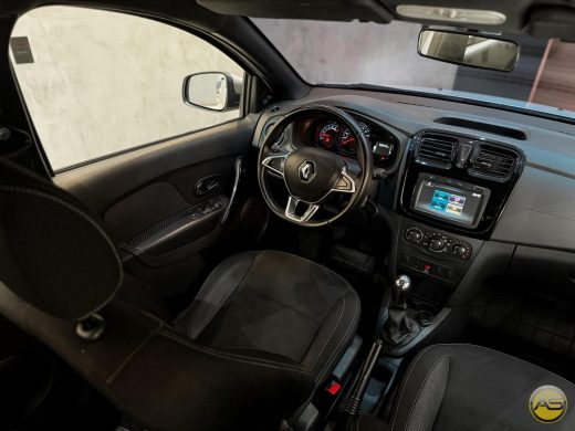 RENAULT Sandero - foto 5