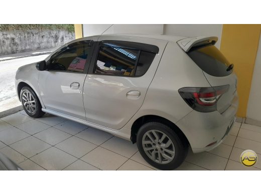 RENAULT Sandero - foto 3