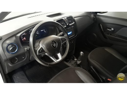 RENAULT Sandero - foto 4