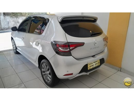 RENAULT Sandero - foto 8