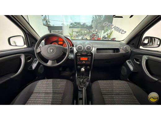 RENAULT Sandero - foto 5