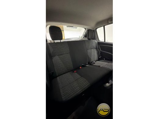 RENAULT Sandero - foto 8