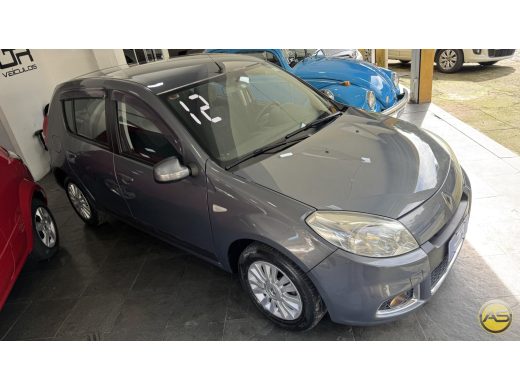RENAULT Sandero - foto 4