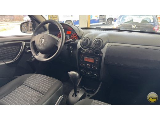 RENAULT Sandero - foto 6