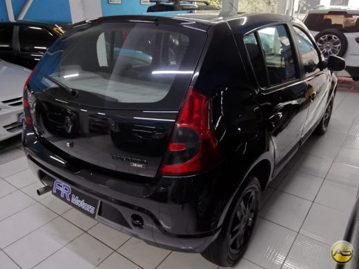 RENAULT Sandero - foto 2