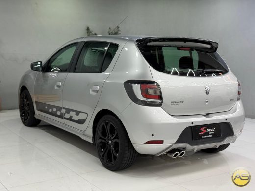 RENAULT Sandero - foto 5