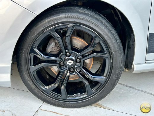RENAULT Sandero - foto 3
