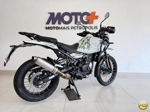 ROYAL ENFIELD HIMALAYAN - foto 3