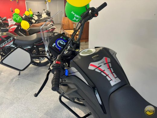 SHINERAY SHI 175 EFI - foto 7