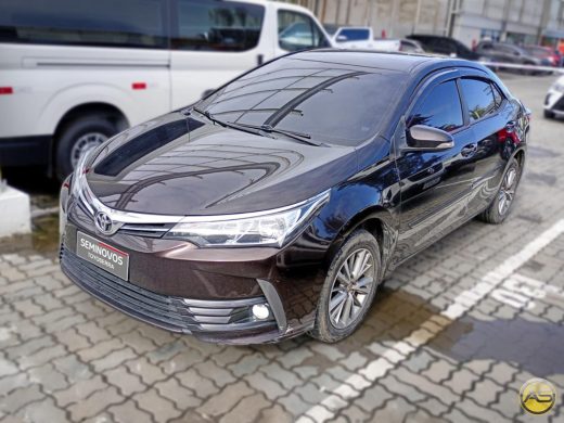 TOYOTA Corolla - foto 2