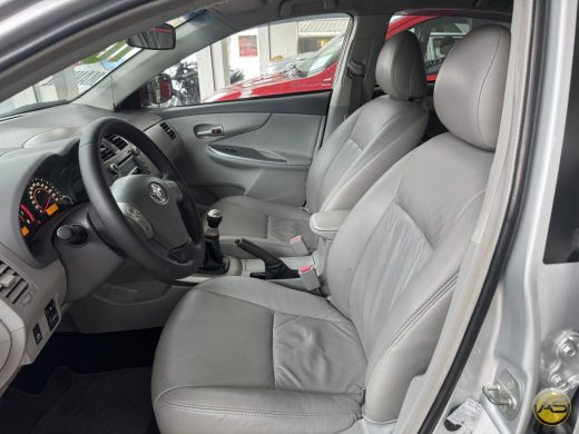 TOYOTA Corolla - foto 8