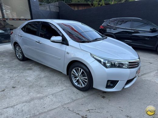 TOYOTA Corolla - foto 4