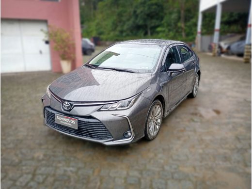 TOYOTA Corolla - foto 2