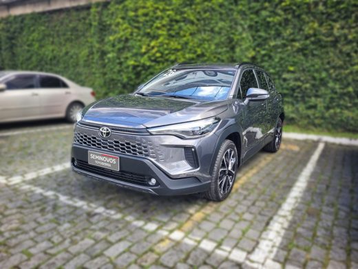 TOYOTA Corolla - foto 2