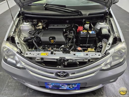 TOYOTA Etios - foto 8
