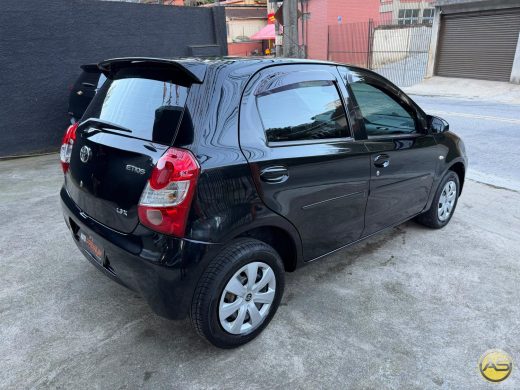 TOYOTA Etios - foto 7
