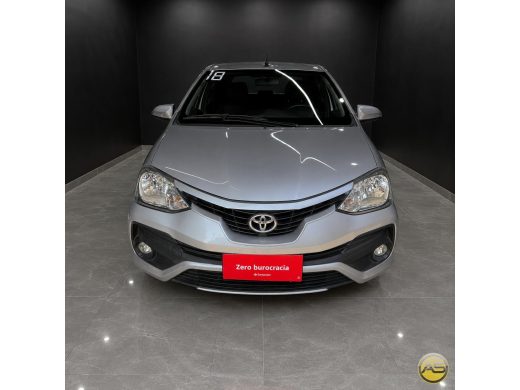 TOYOTA Etios - foto 2