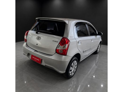 TOYOTA Etios - foto 5