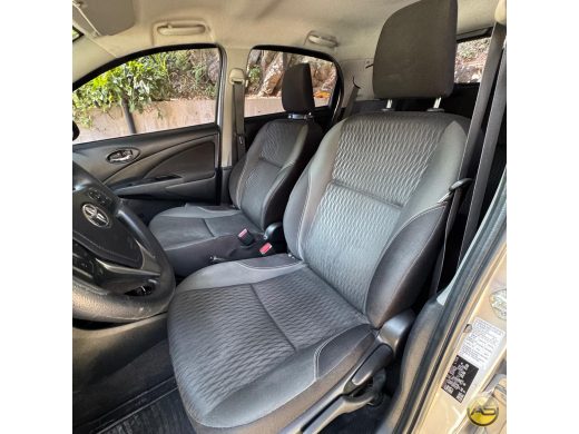 TOYOTA Etios - foto 6