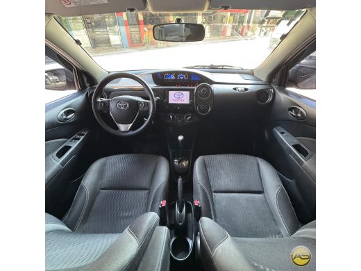 TOYOTA Etios - foto 10
