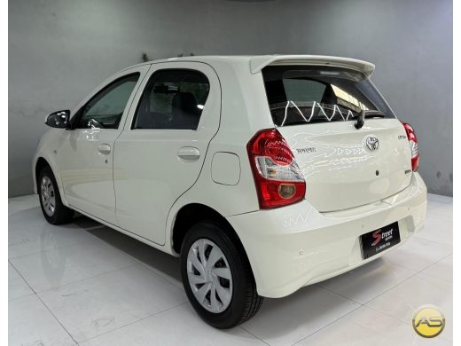 TOYOTA Etios - foto 5