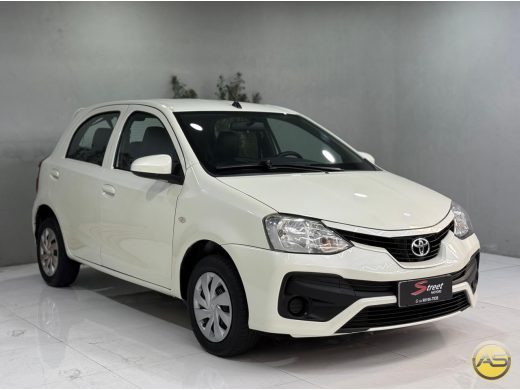 TOYOTA Etios - foto 8