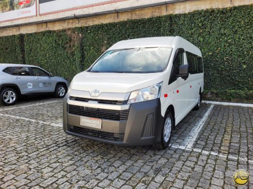 TOYOTA HIACE - foto 2